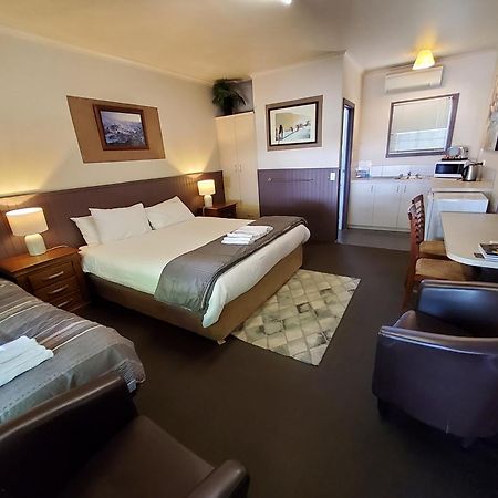 Coach House Inn Bright Eksteriør billede